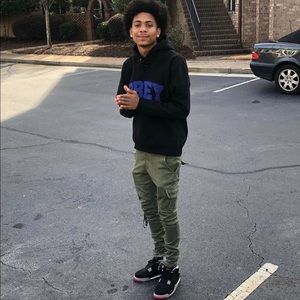 Meet your Posher, Carl